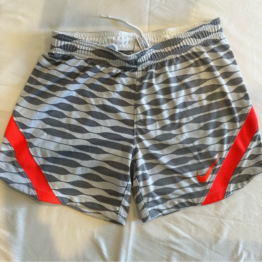 Nike Dri-FIT Shorts Grey Pattern with Red- Small